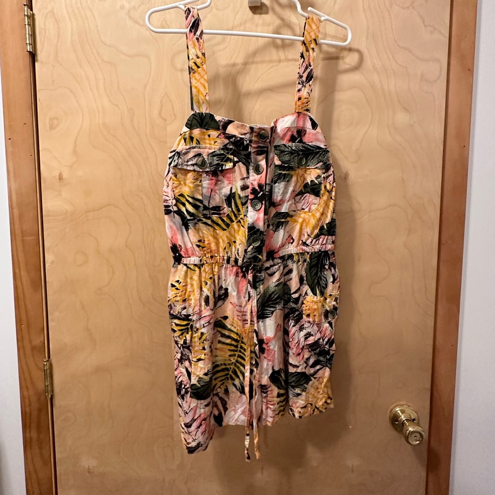 LASCANA Tropical Print Cargo Pocket Romper Size Medium